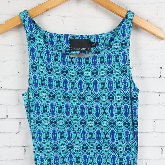 CYNTHIA ROWLEY GREEN & BLUE GEOMETRIC PRINT SLEEVELESS ROUND NECK MIDI DRESS - Picture 4 of 8